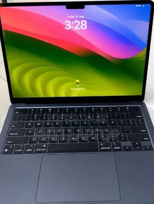 New Laptop Apple MacBook Air 2022 M2 8GB Apple M2 SSD 256GB