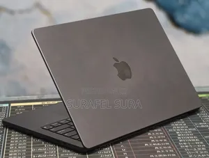 New Laptop Apple MacBook Pro 2024 M4 16GB Apple M4 SSD 512GB