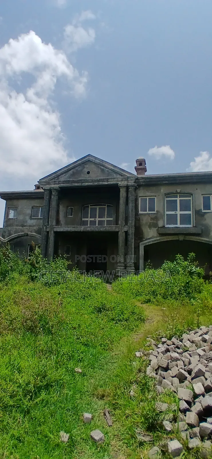 6bdrm House in Ccd, Oromia-Finfinne for sale