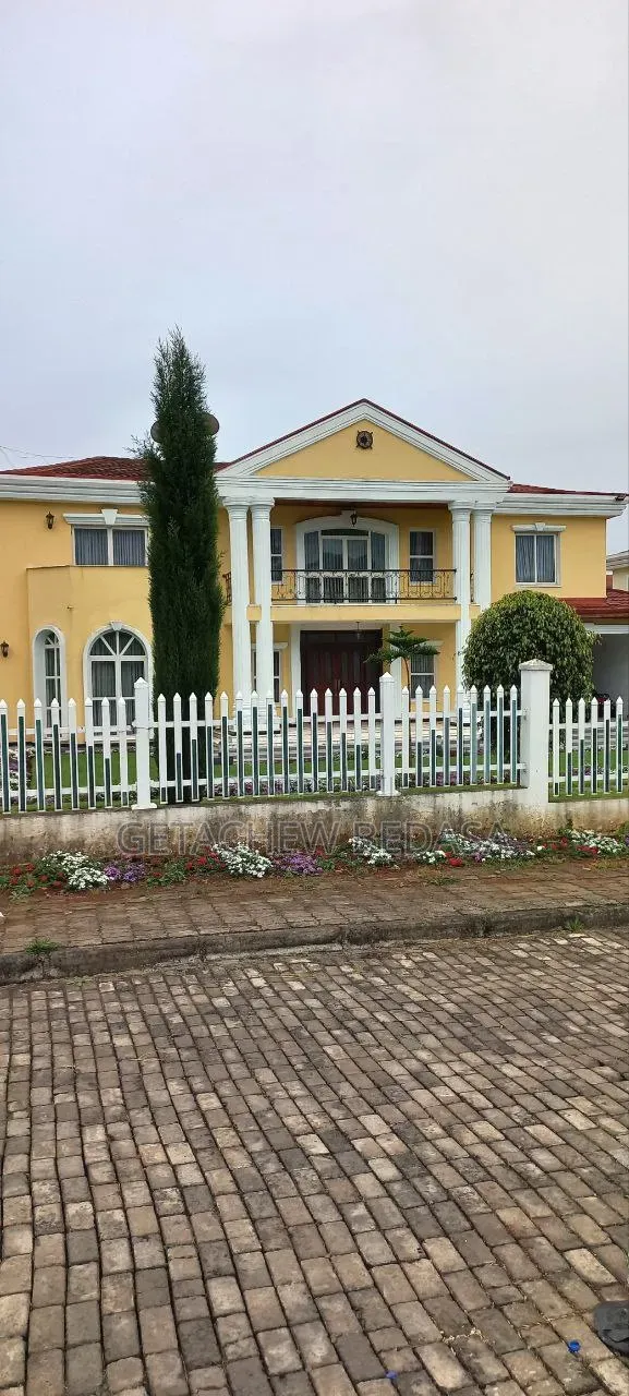 Furnished 6bdrm House in Ccd, Oromia-Finfinne for sale