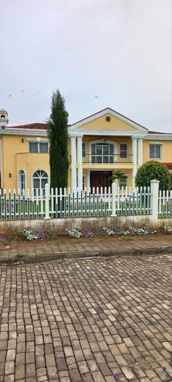 Furnished 6bdrm House in Ccd, Oromia-Finfinne for sale