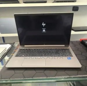 New Laptop HP ZBook Studio G8 16GB Intel Core i7 SSD 512GB
