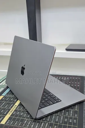 New Laptop Apple MacBook Pro 2021 M1 Max 32GB Apple M1 Max SSD 1T