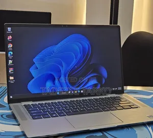 New Laptop Dell Latitude 9520 16GB Intel Core i7 SSD 512GB