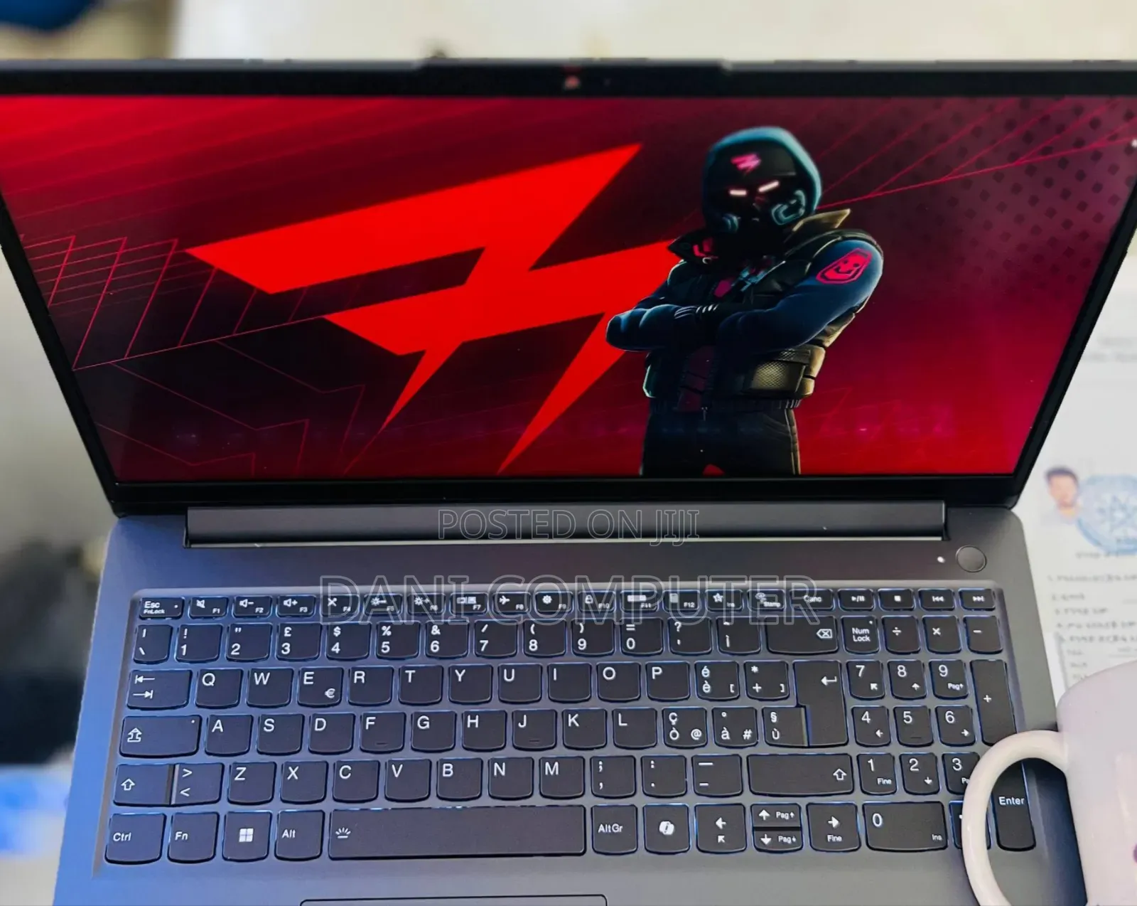 New Laptop Lenovo LOQ 15AHP10 16GB Intel Core i5 SSD 1T