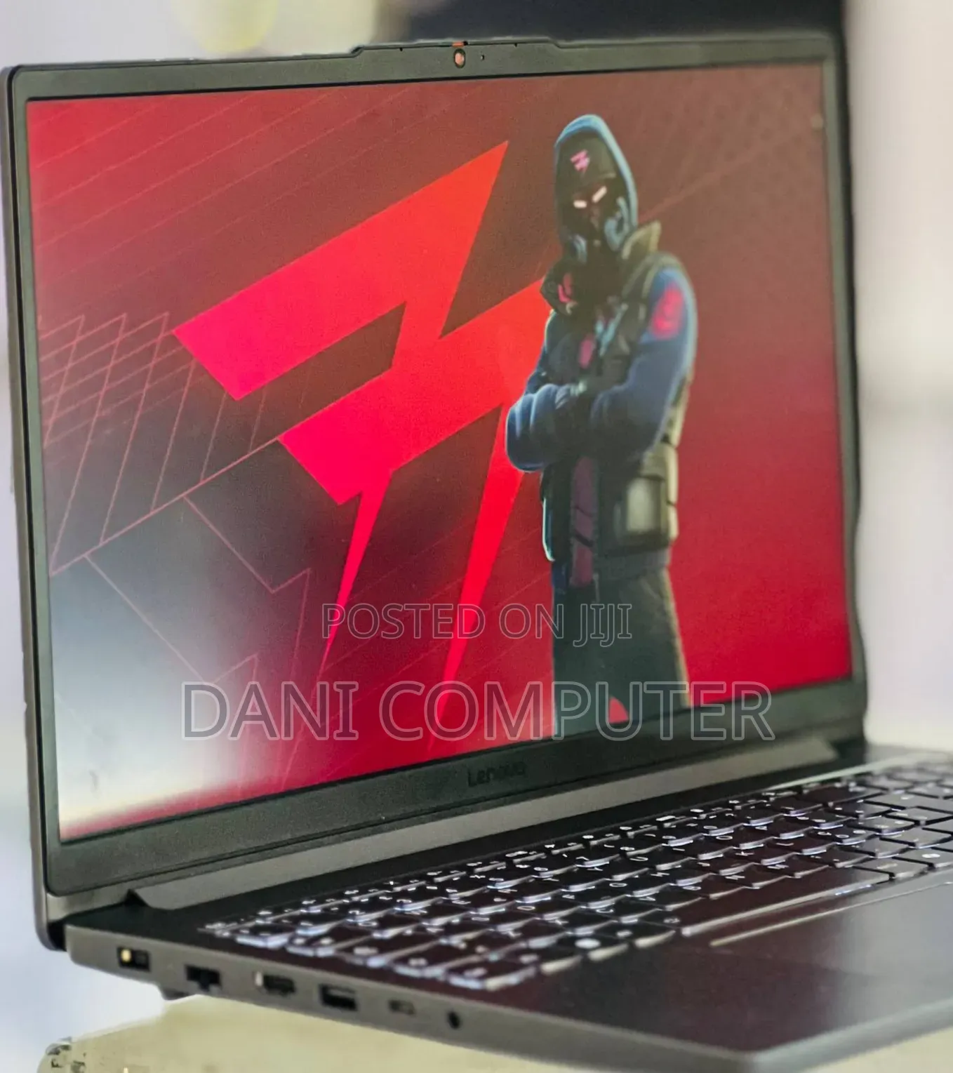 New Laptop Lenovo LOQ 15AHP10 16GB Intel Core i5 SSD 1T