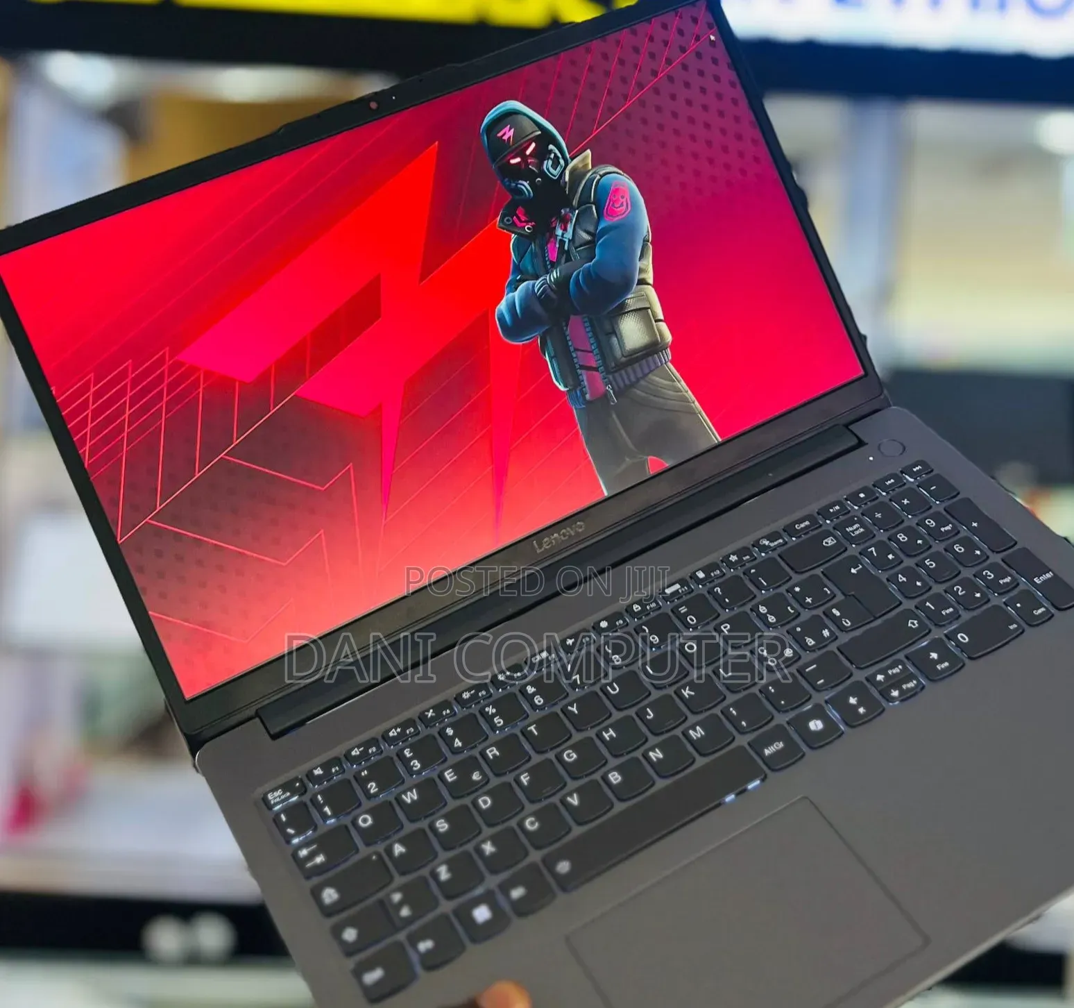 New Laptop Lenovo LOQ 15AHP10 16GB Intel Core i5 SSD 1T