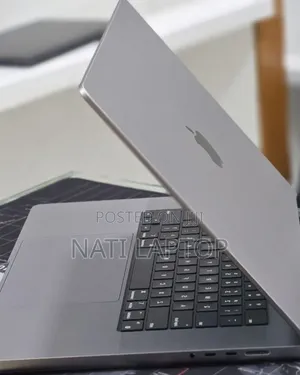 New Laptop Apple MacBook Pro 2023 M2 16GB Apple M2 SSD 512GB