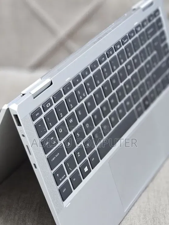 New Laptop HP EliteBook 1040 G8 32GB Intel Core i7 SSD 512GB