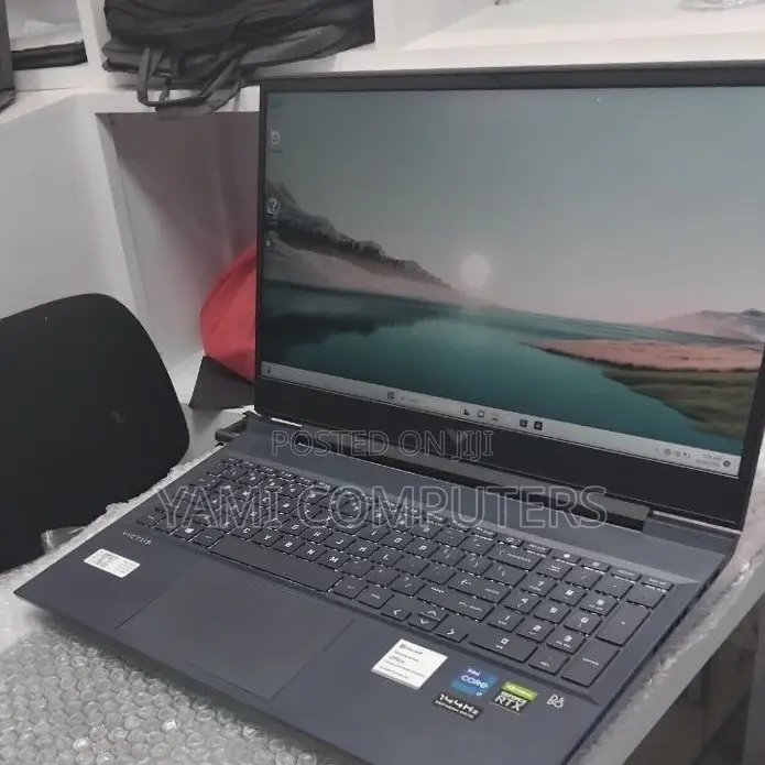 New Laptop HP Victus 16 16GB Intel Core i7 SSD 512GB