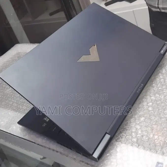 New Laptop HP Victus 16 16GB Intel Core i7 SSD 512GB