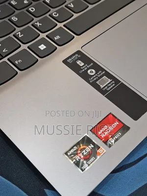 New Laptop Lenovo Ideapad 3 16GB AMD Ryzen 5 SSD 512GB