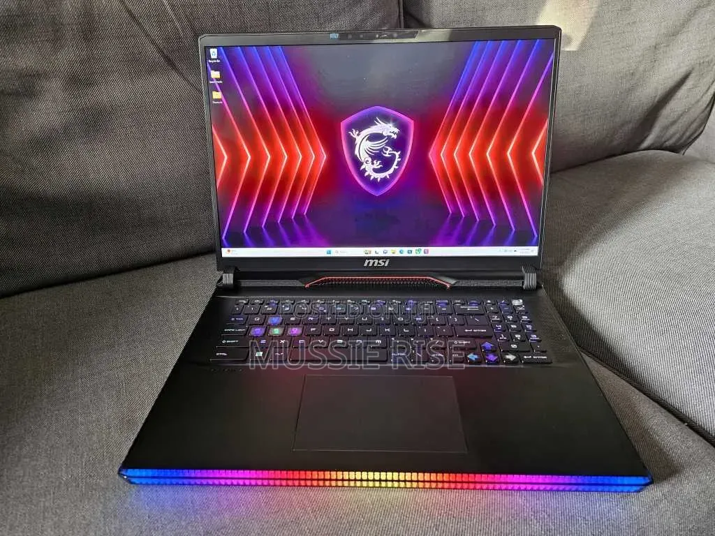 New Laptop MSI Raider GE68HX 13VI-202US 32GB Intel Core i9 SSD 1T