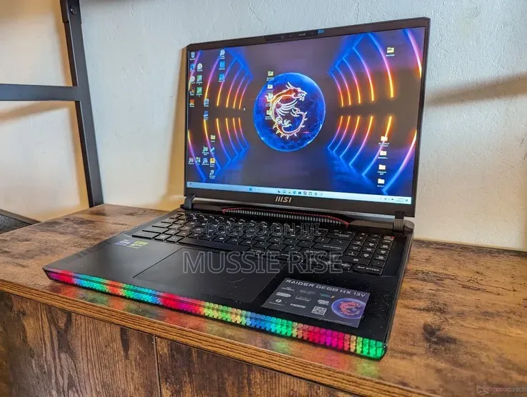 New Laptop MSI Raider GE68HX 13VI-202US 32GB Intel Core i9 SSD 1T