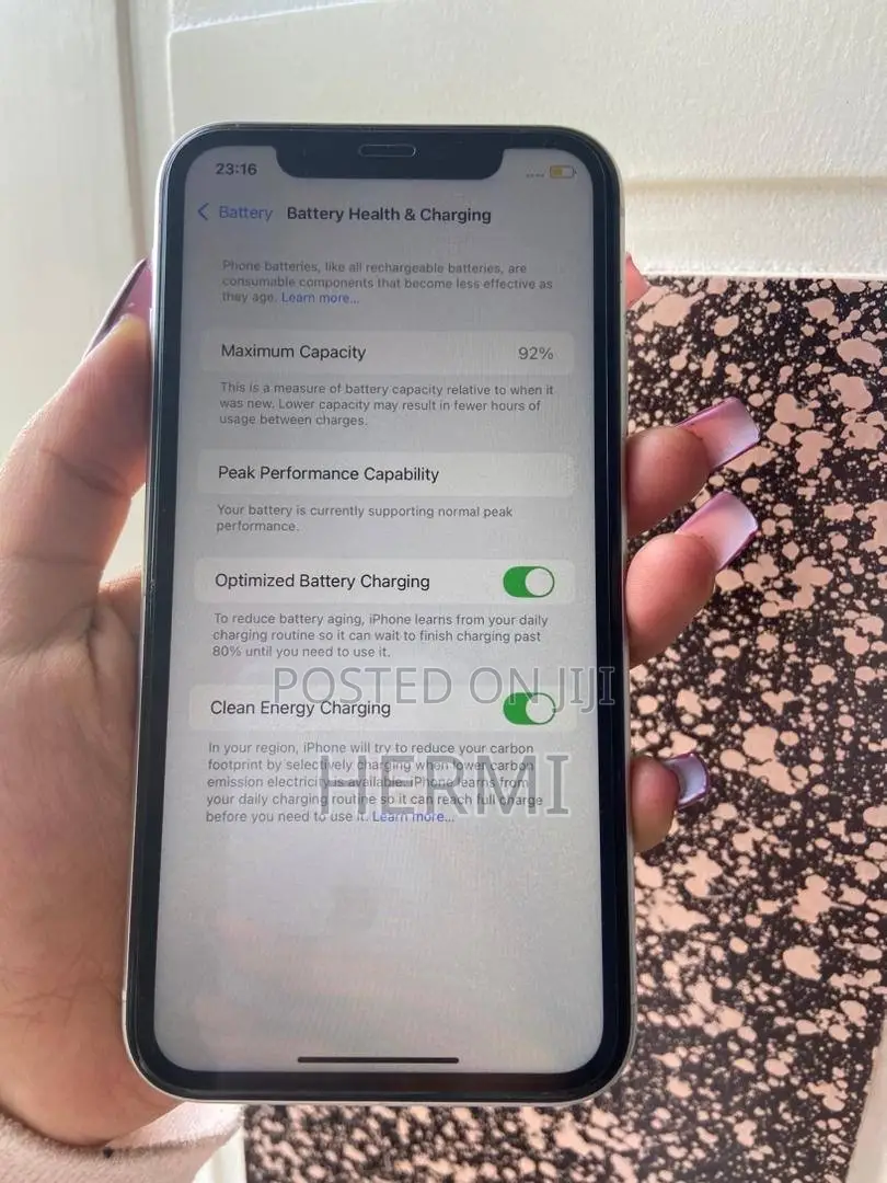 New Apple iPhone XR 64 GB White