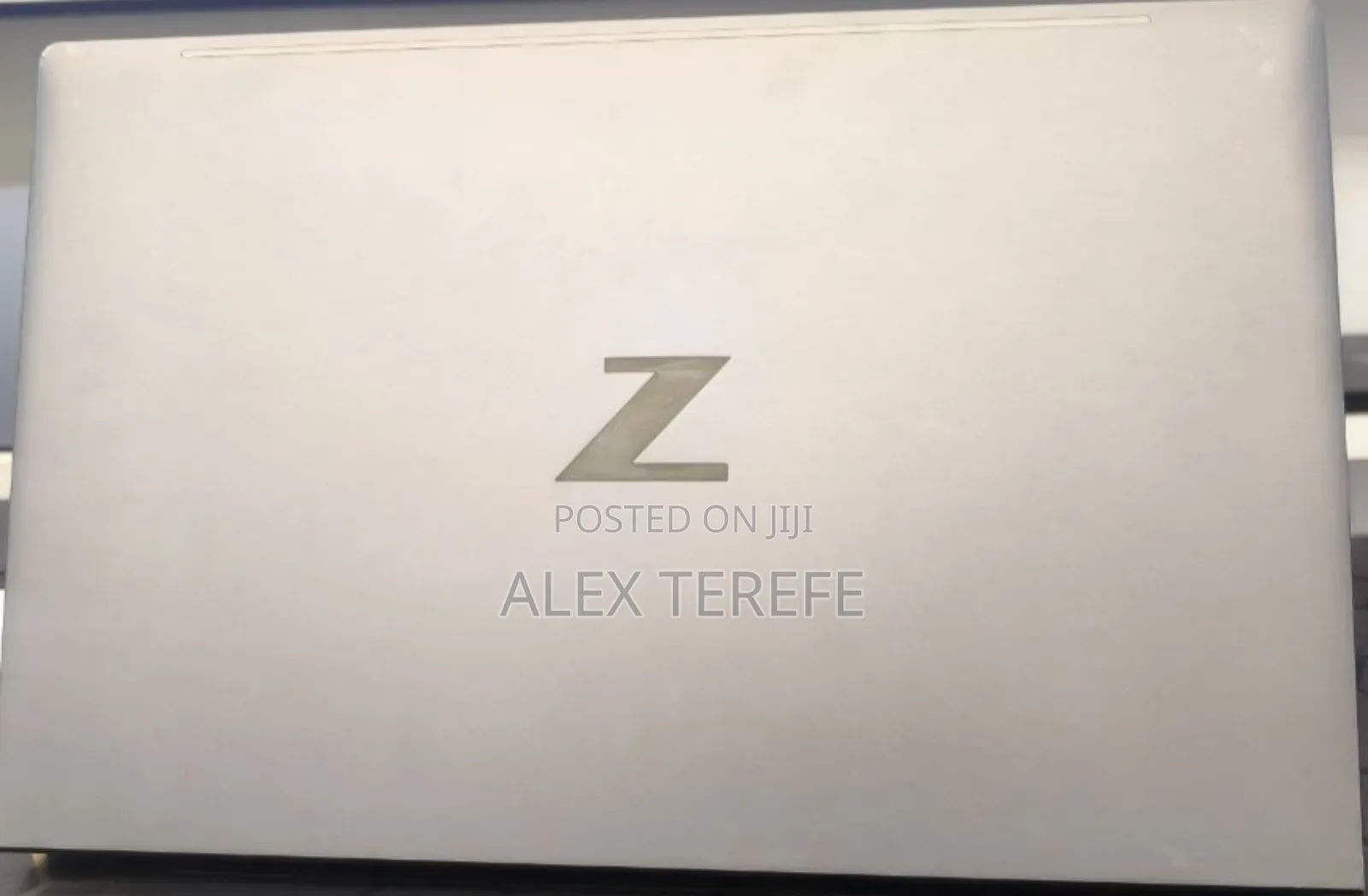 New Laptop HP ZBook Firefly G8 16GB Intel Core i7 SSD 512GB