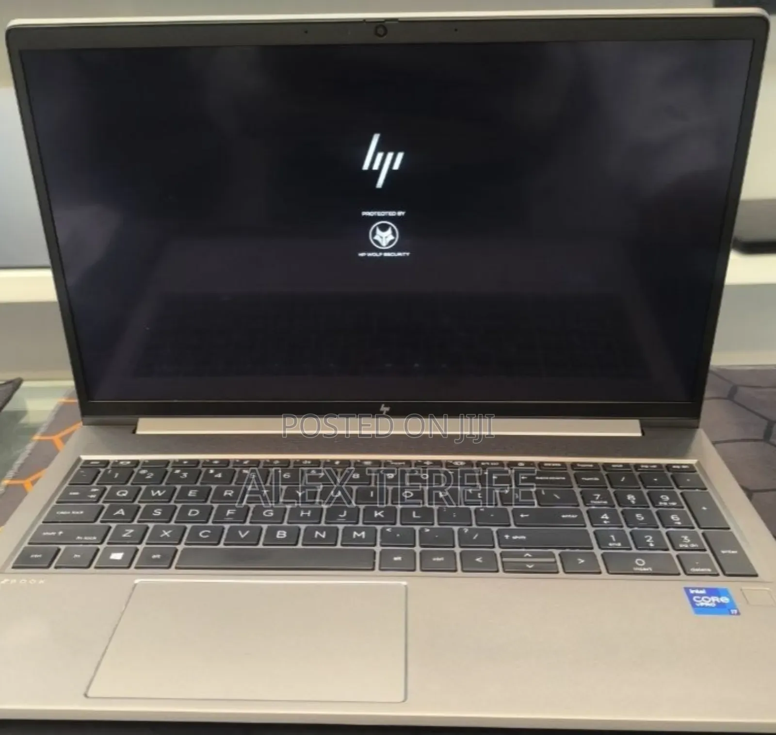 New Laptop HP ZBook Firefly G8 16GB Intel Core i7 SSD 512GB