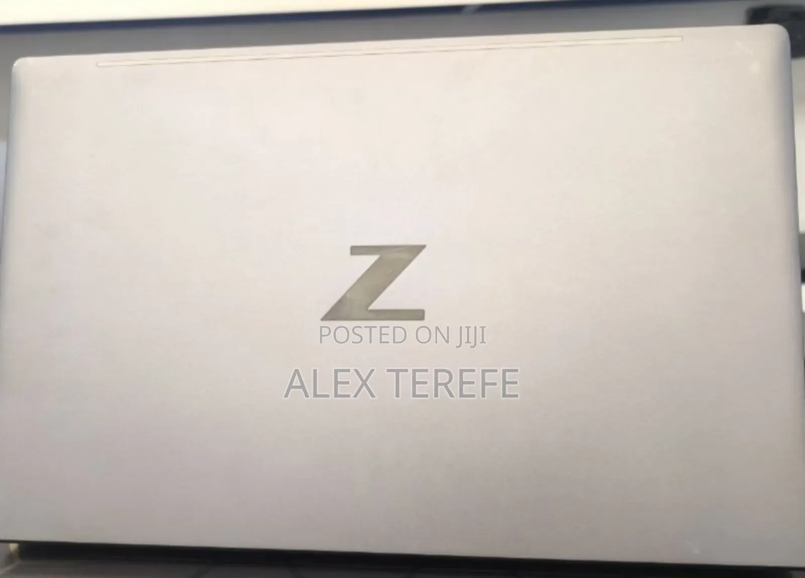 New Laptop HP ZBook Firefly G8 16GB Intel Core i7 SSD 512GB