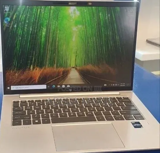 New Laptop HP EliteBook 840 G10 16GB Intel Core i7 SSD 1T