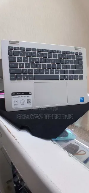 New Laptop HP OmniBook 7 14" 16GB Intel Core Ultra 7 SSD 512GB