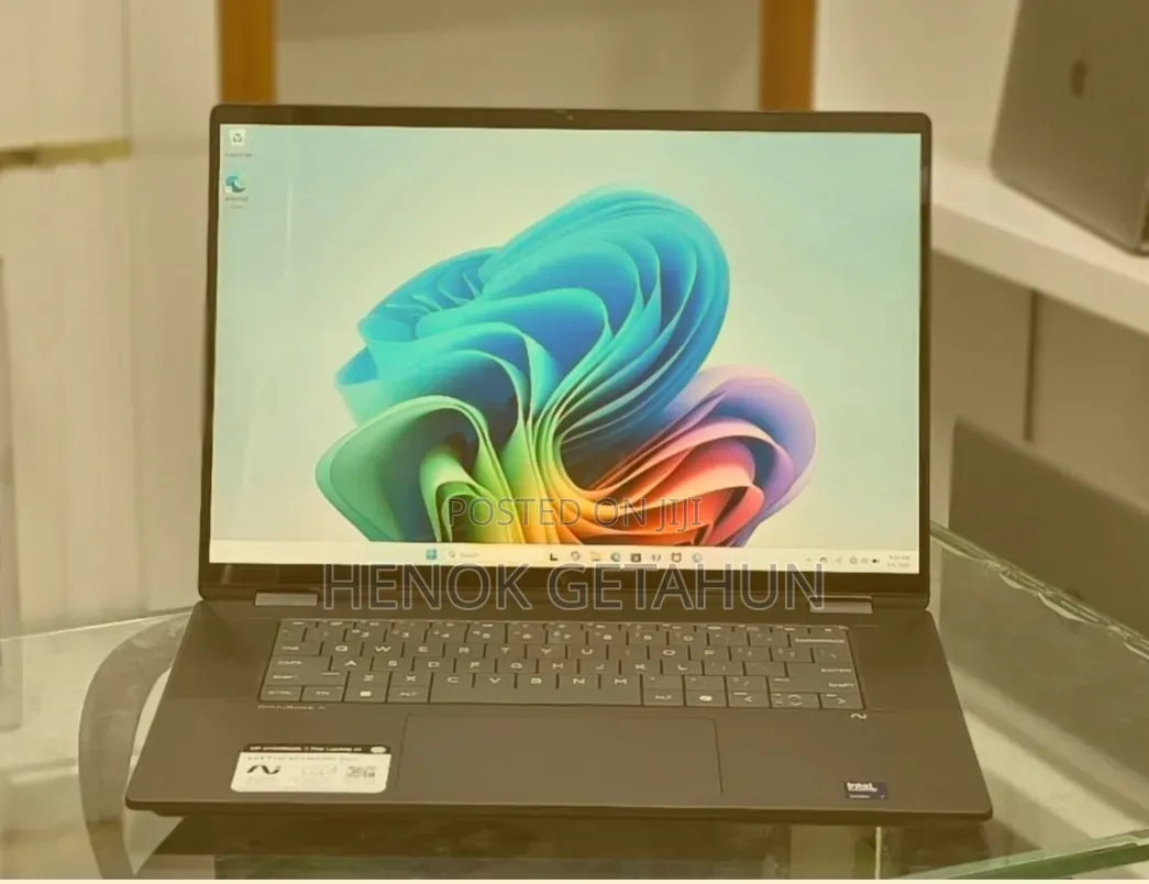 New Laptop HP OmniBook Ultra Flip 16" 16GB Intel Core Ultra 7 SSD 1T