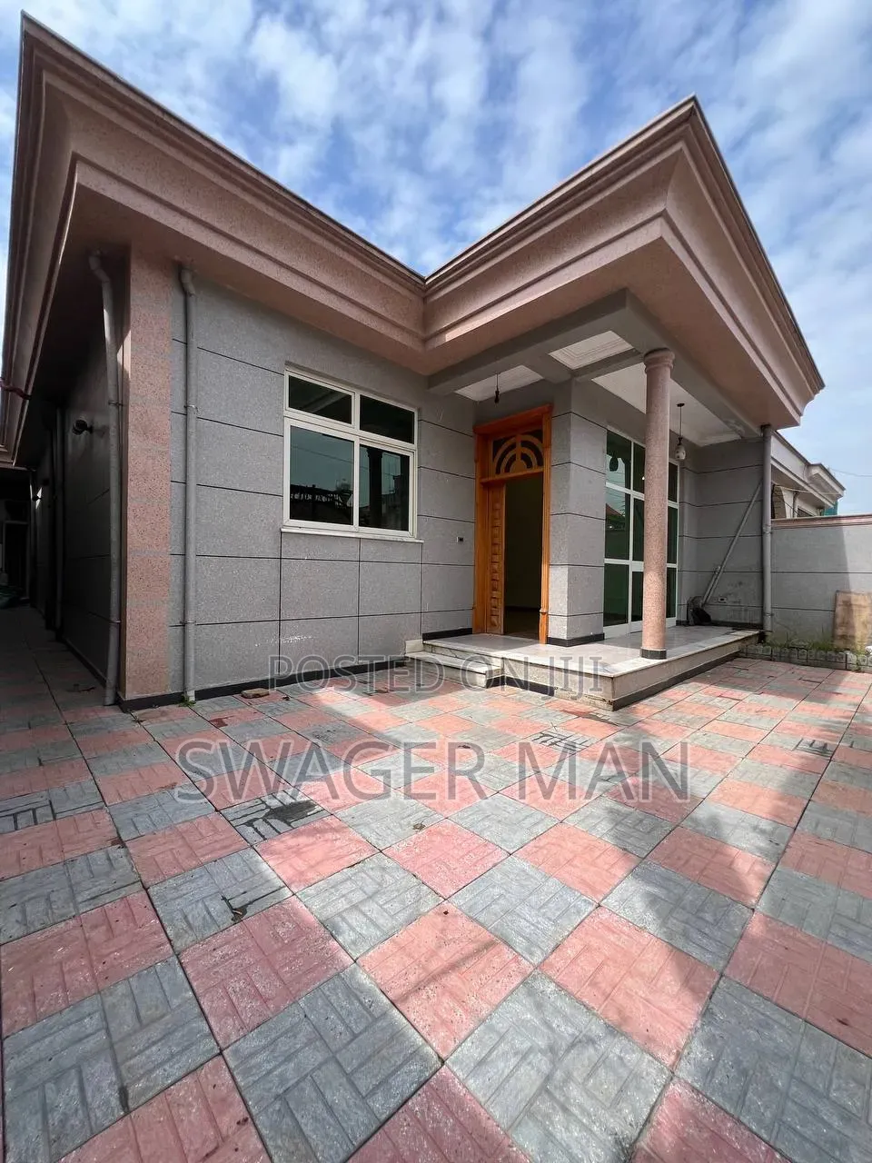 Furnished 5bdrm Villa in እሳት አደጋ አከባቢ, Yeka for sale
