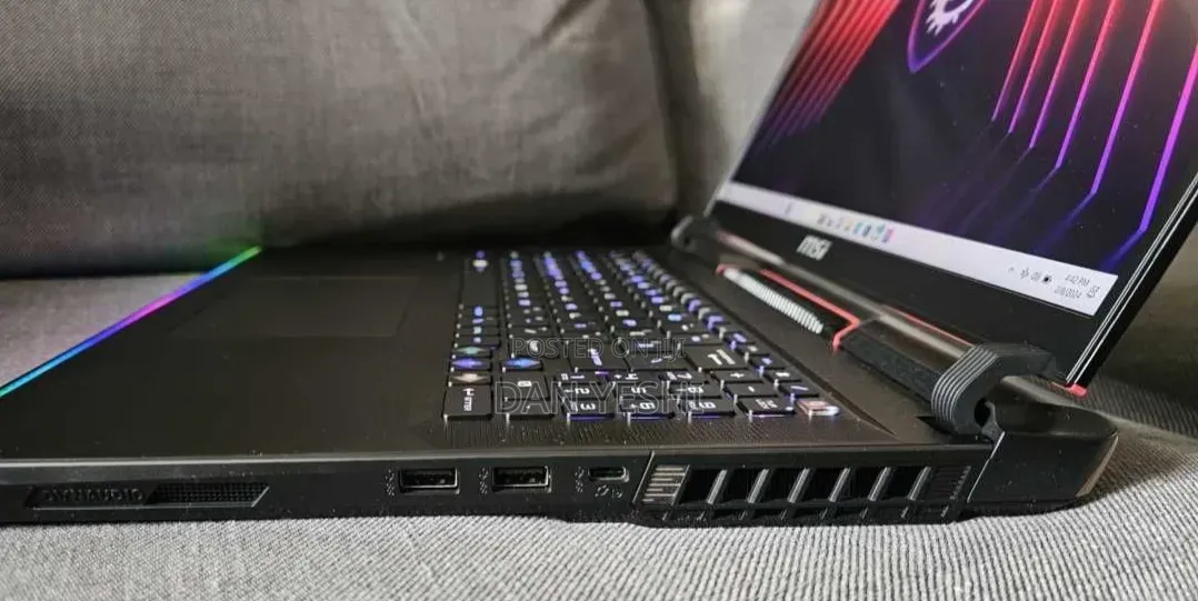 New Laptop MSI Raider GE68HX 13VI-202US 32GB Intel Core i9 SSD 1T