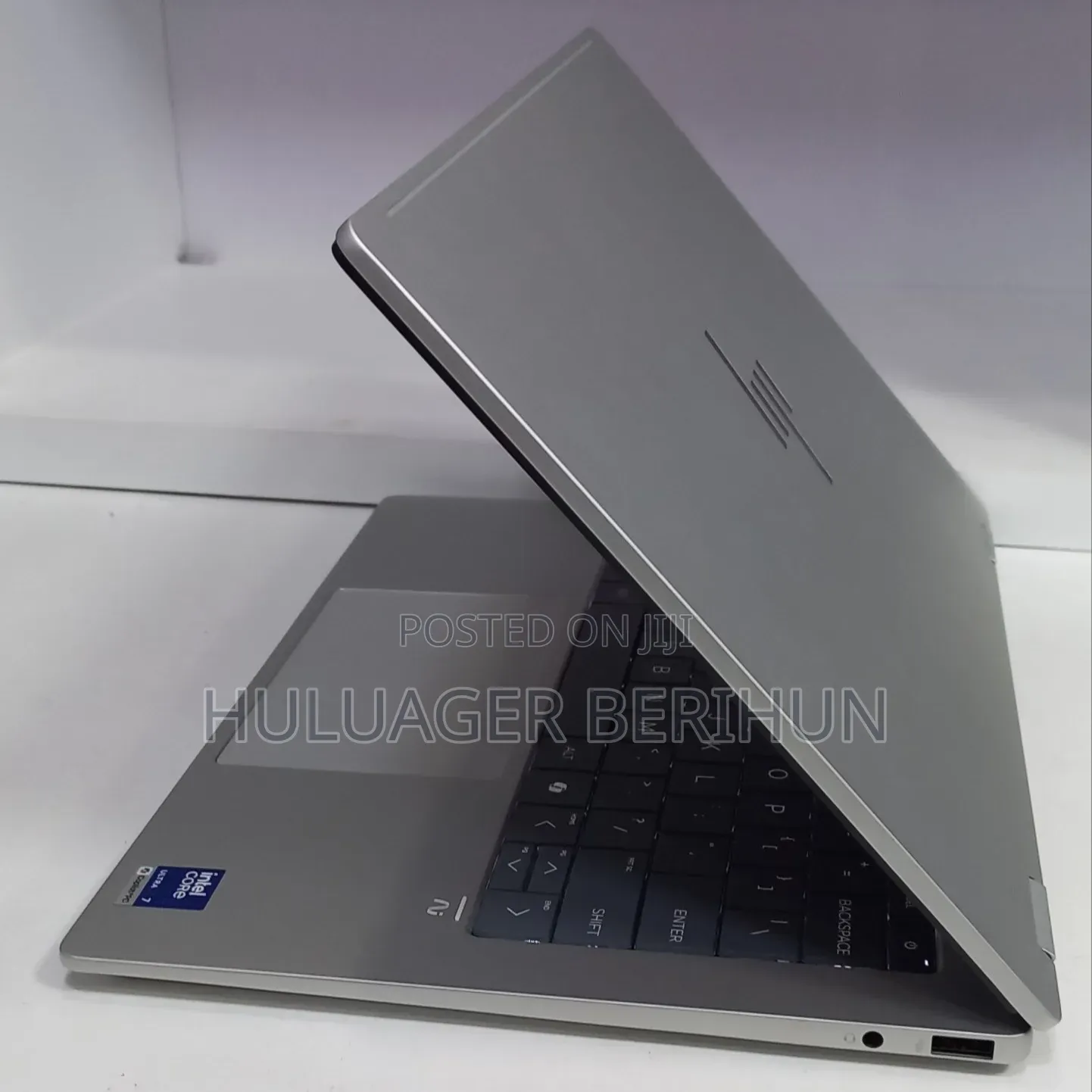 New Laptop HP OmniStudio X All-in-One 16GB Intel Core Ultra 7 SSD 1T