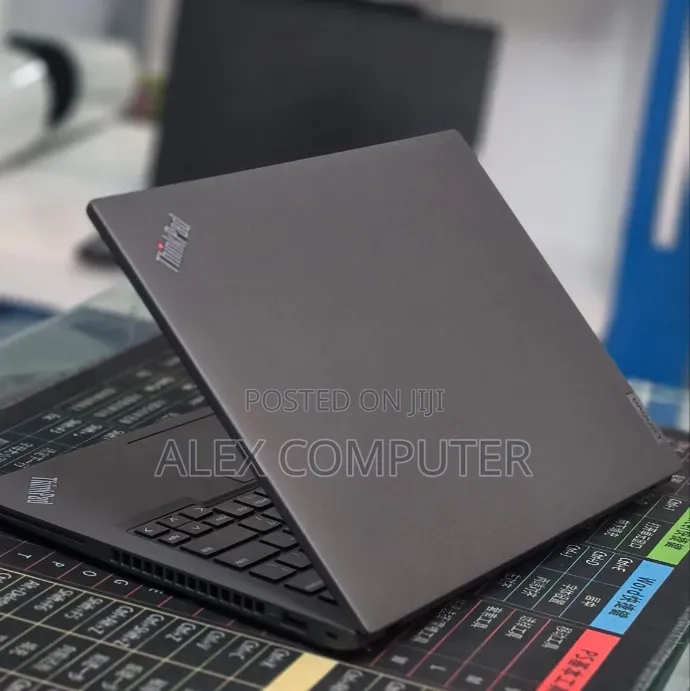 New Laptop Lenovo ThinkPad T14 G3 16GB Intel Core i7 SSD 512GB