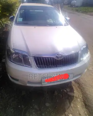 Toyota Corolla 2007 Ivory