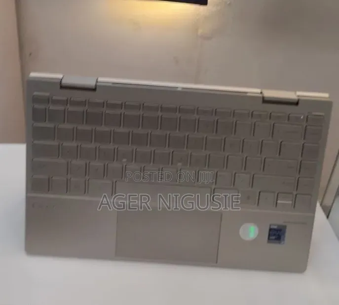 New Laptop HP Envy x360 8GB Intel Core i7 SSD 512GB