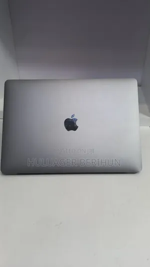 New Laptop Apple MacBook Pro 2020 M1 8GB Apple M1 SSD 256GB