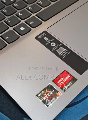 New Laptop Lenovo 16GB AMD Ryzen 5 SSD 512GB