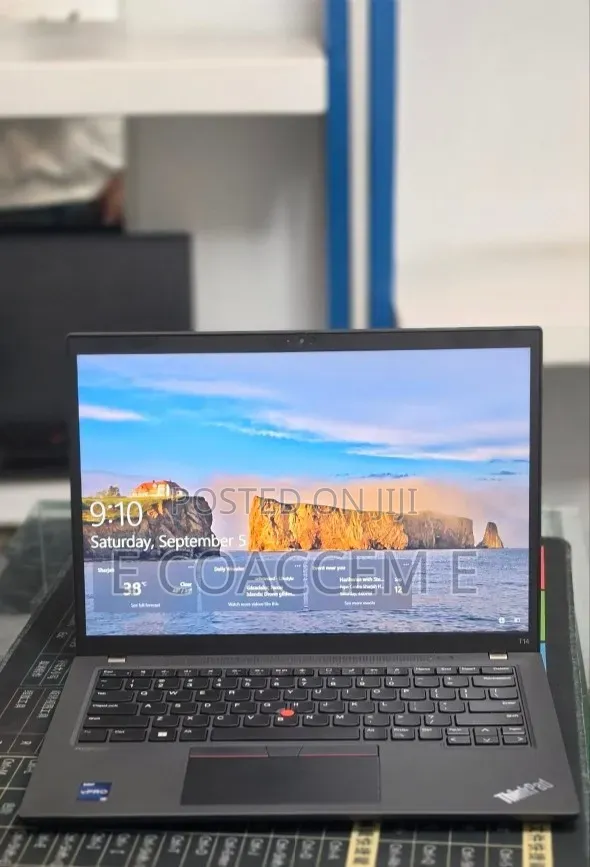 New Laptop Lenovo ThinkPad T14 16GB Intel Core i7 SSD 512GB