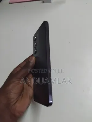 Vivo V30 5G 256 GB Black