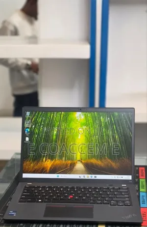 New Laptop Lenovo 16GB Intel Core i7 SSD 512GB