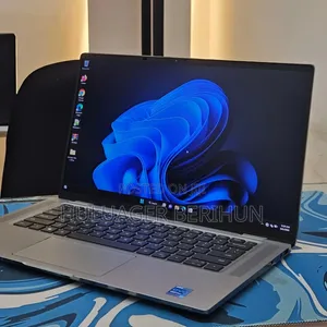 New Laptop Dell Latitude 9520 16GB Intel Core i7 SSD 512GB