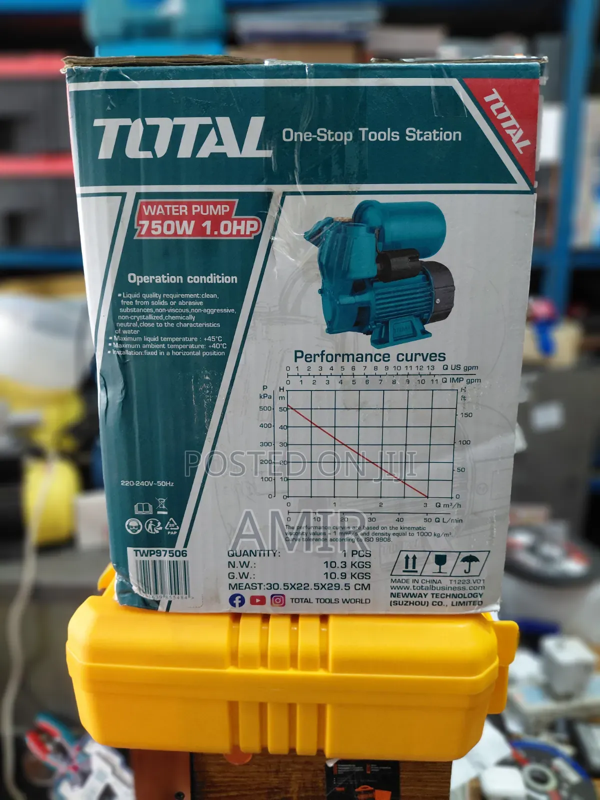 TOTAL Water Pump With Booster 750W (1.0HP)