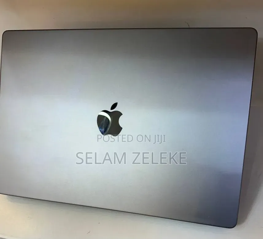 New Laptop Apple MacBook Pro 32GB Apple M1 Pro SSD 512GB