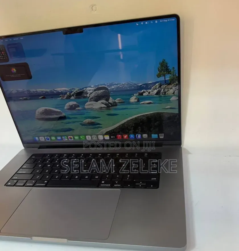 New Laptop Apple MacBook Pro 32GB Apple M1 Pro SSD 512GB