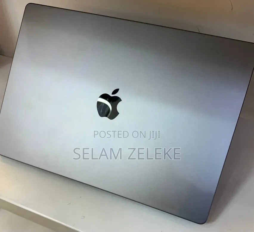 New Laptop Apple MacBook Pro 32GB Apple M1 Pro SSD 512GB