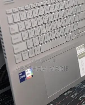 New Laptop Asus VivoBook 15 X505BA 16GB Intel Core i9 SSD 1T