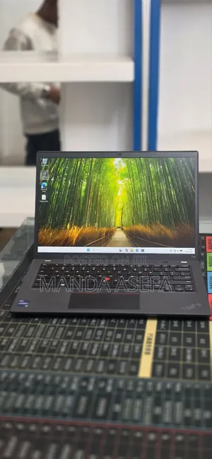 New Laptop Lenovo ThinkPad T14 G4 16GB Intel Core i7 SSD 512GB