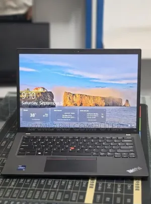 New Laptop Lenovo ThinkPad T14 16GB Intel Core i7 SSD 512GB
