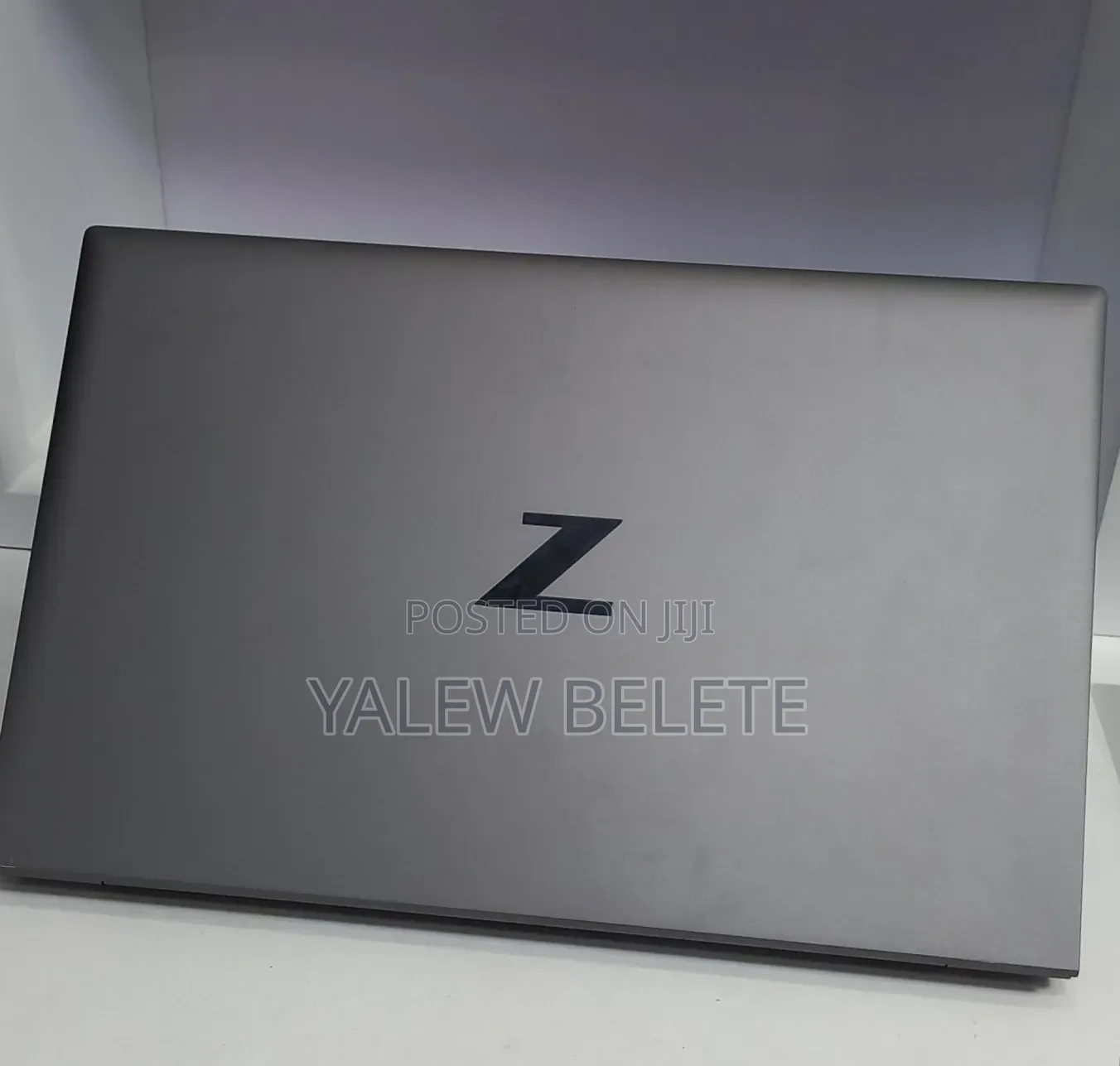 New Laptop HP ZBook Firefly G8 16GB Intel Core i7 SSD 512GB