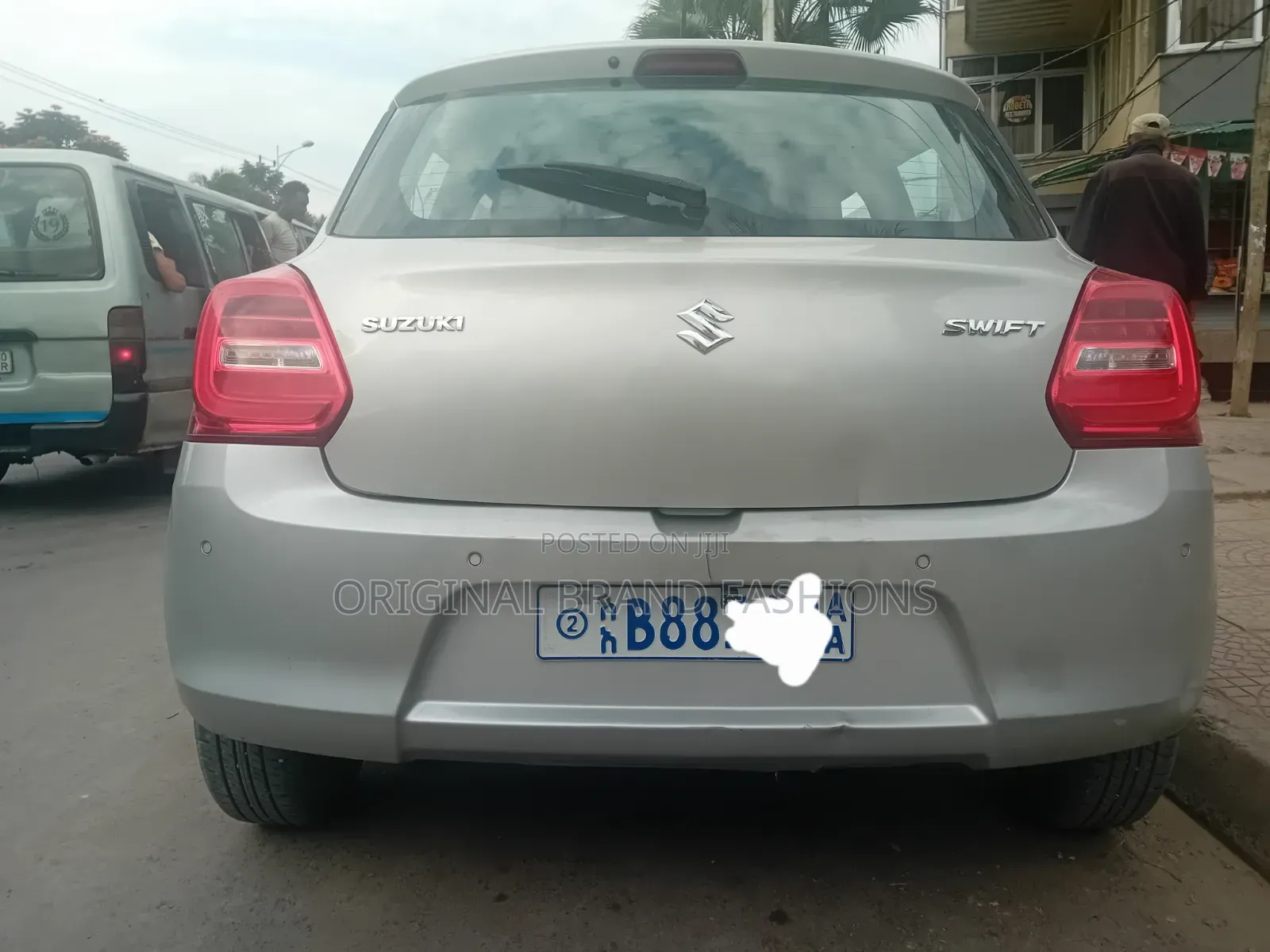 Suzuki Swift 2021 Silver