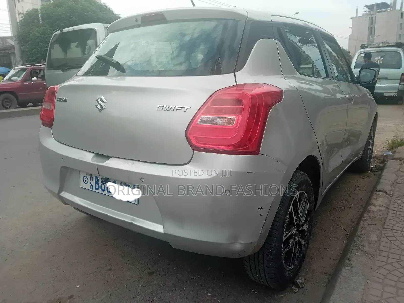 Suzuki Swift 2021 Silver