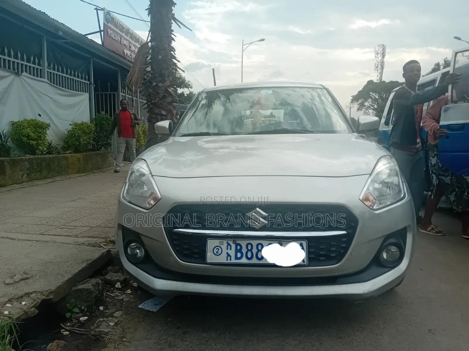 Suzuki Swift 2021 Silver