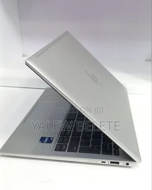 New Laptop HP EliteBook 830 G9 16GB Intel Core i5 SSD 512GB