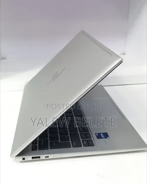 New Laptop HP EliteBook 830 G9 16GB Intel Core i5 SSD 512GB